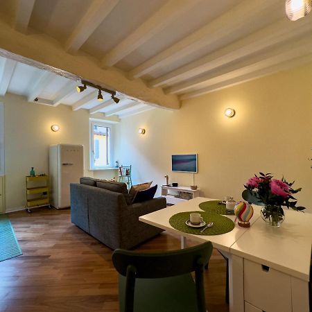 Appartamento Buro Nel Borgo Parma Esterno foto