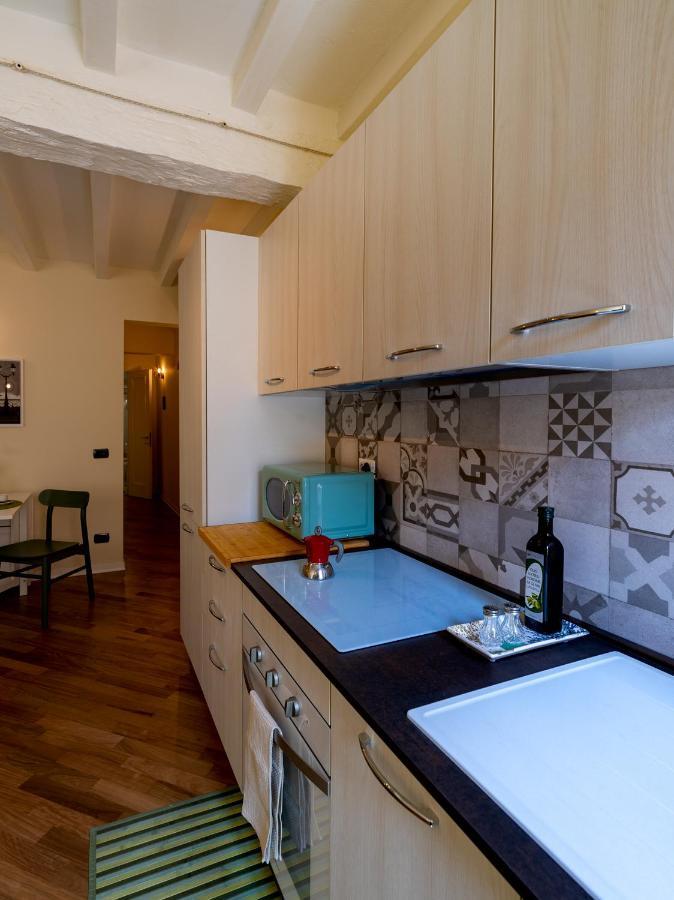 Appartamento Buro Nel Borgo Parma Esterno foto