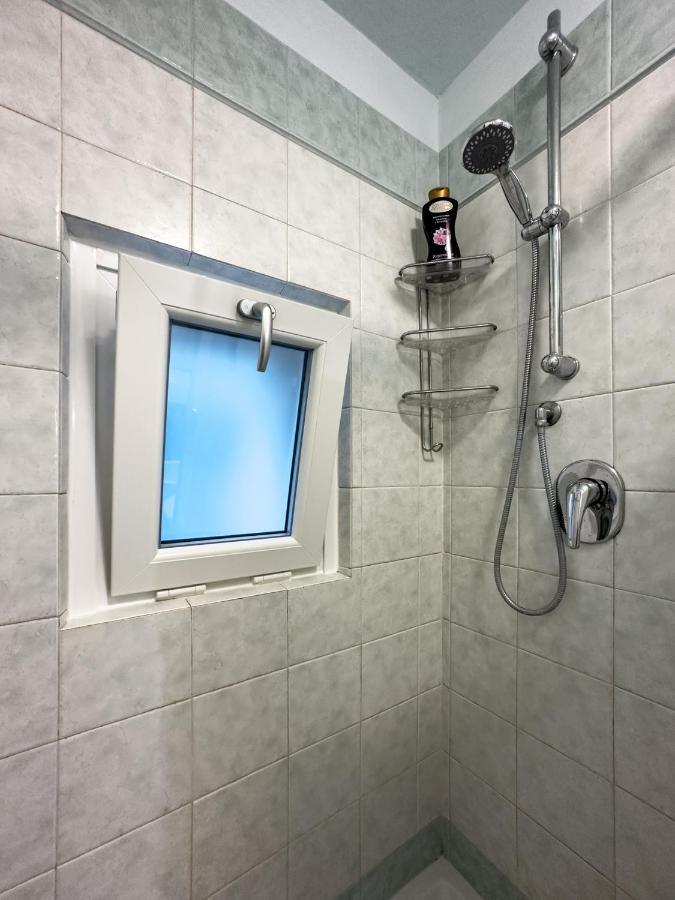 Appartamento Buro Nel Borgo Parma Esterno foto
