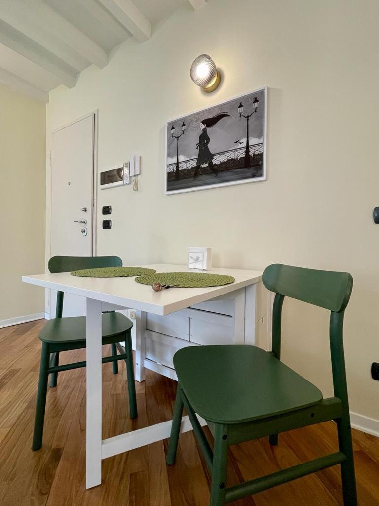Appartamento Buro Nel Borgo Parma Esterno foto