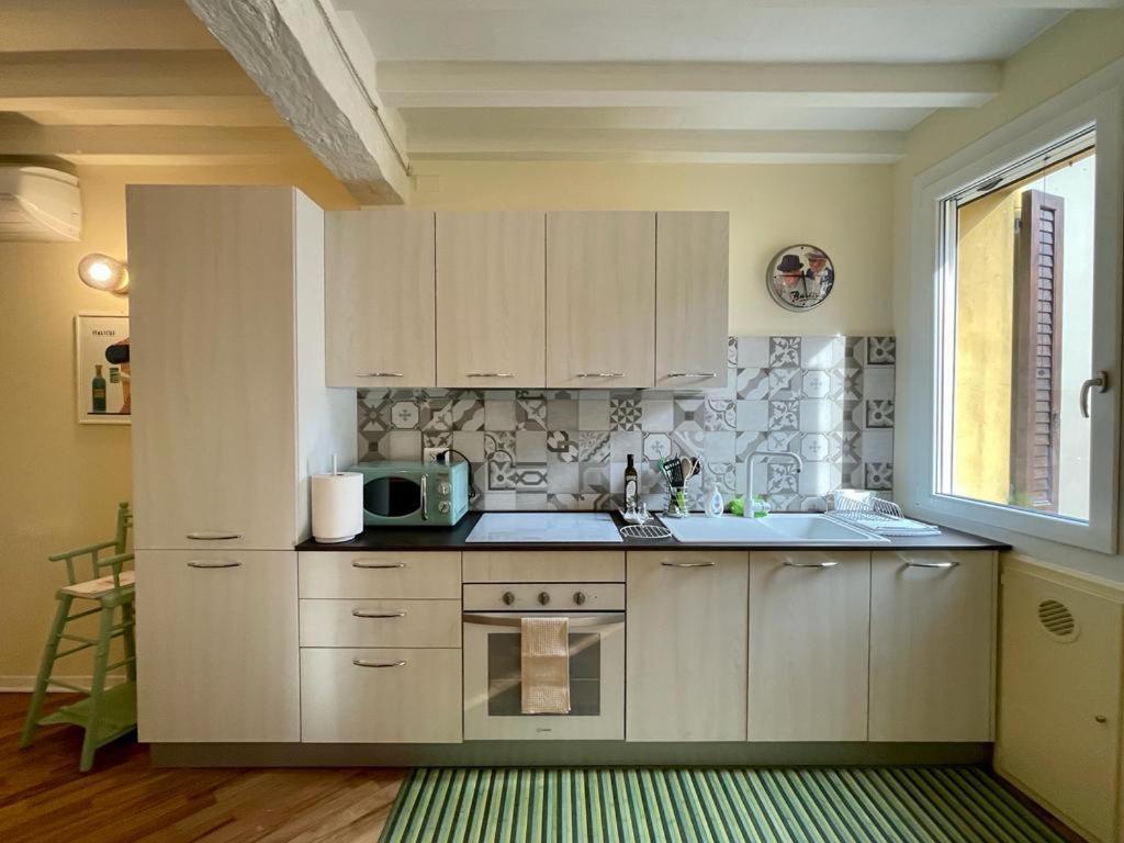 Appartamento Buro Nel Borgo Parma Esterno foto